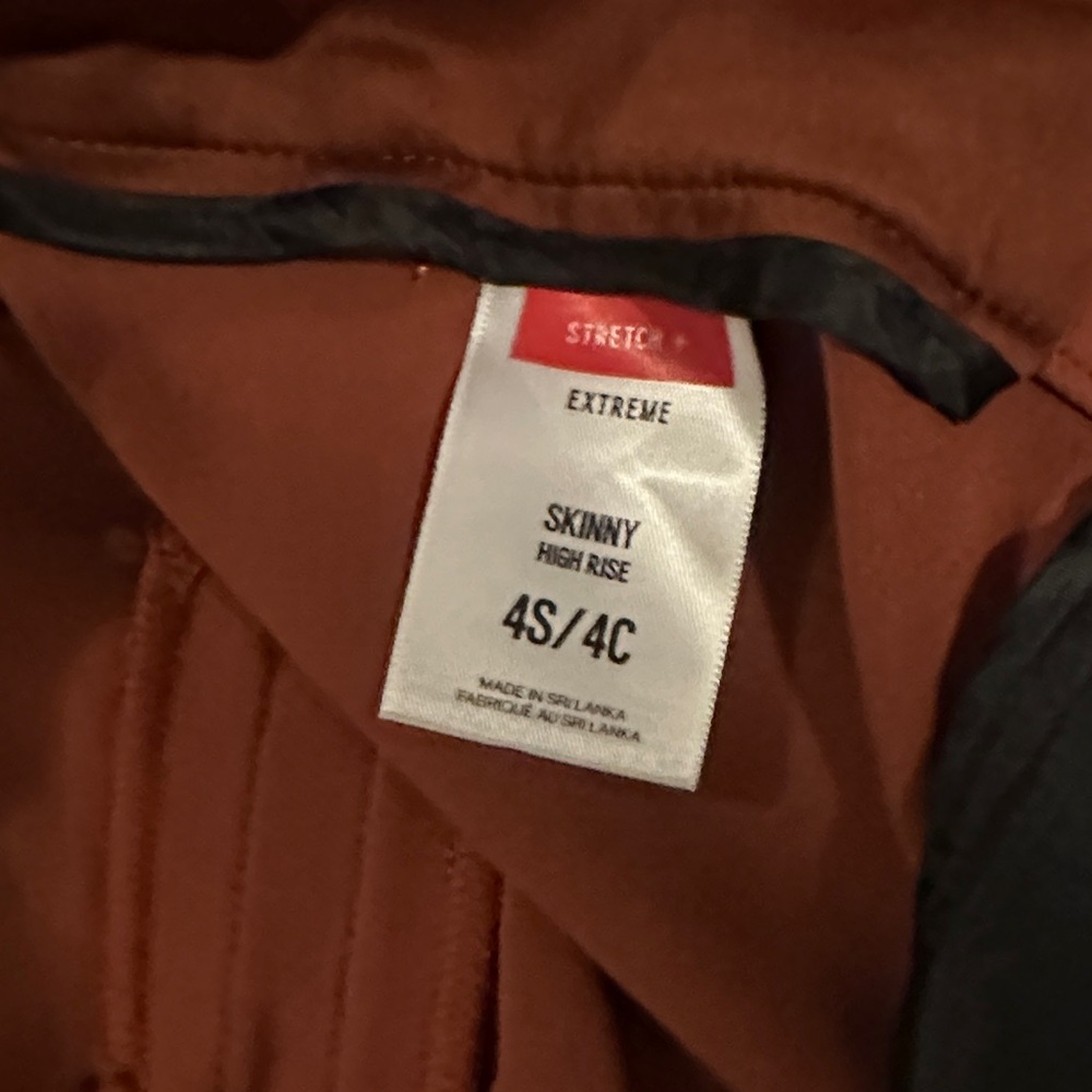 Express Terracotta Cropped Pants - Picture 3 of 6
